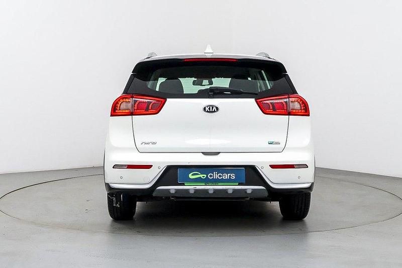 Usado Kia Niro 141 CV (103 kW) 2019 Blanco SUV