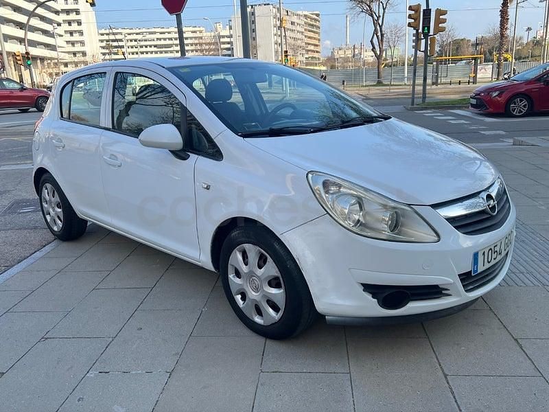 Usado Opel Corsa Cosmo 90 CV (66 kW) 2008 Blanco Utilitario