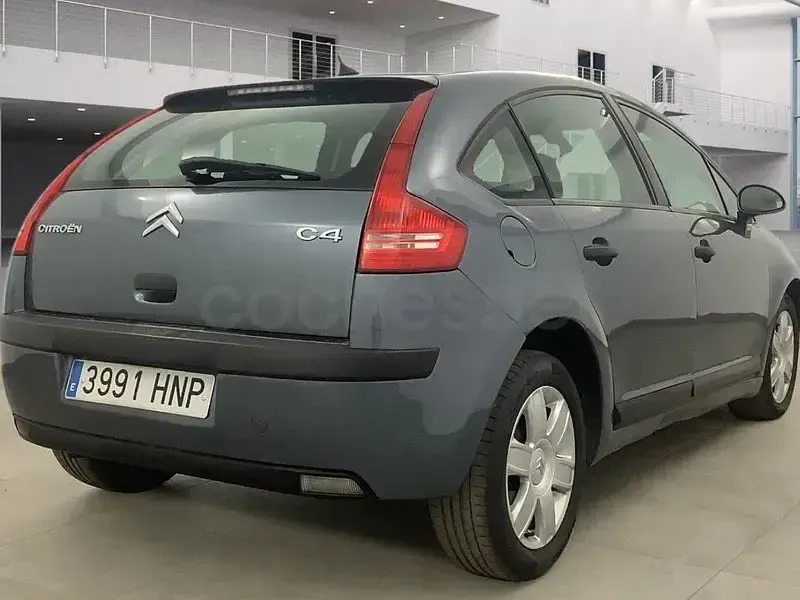 Usado Citroën C4 110 CV (80 kW) 2013 Gris / plata Berlina