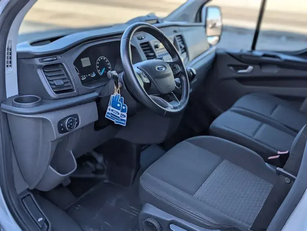 Usado Ford Transit Custom Trend 130 CV (95 kW) 2021 Blanco Van