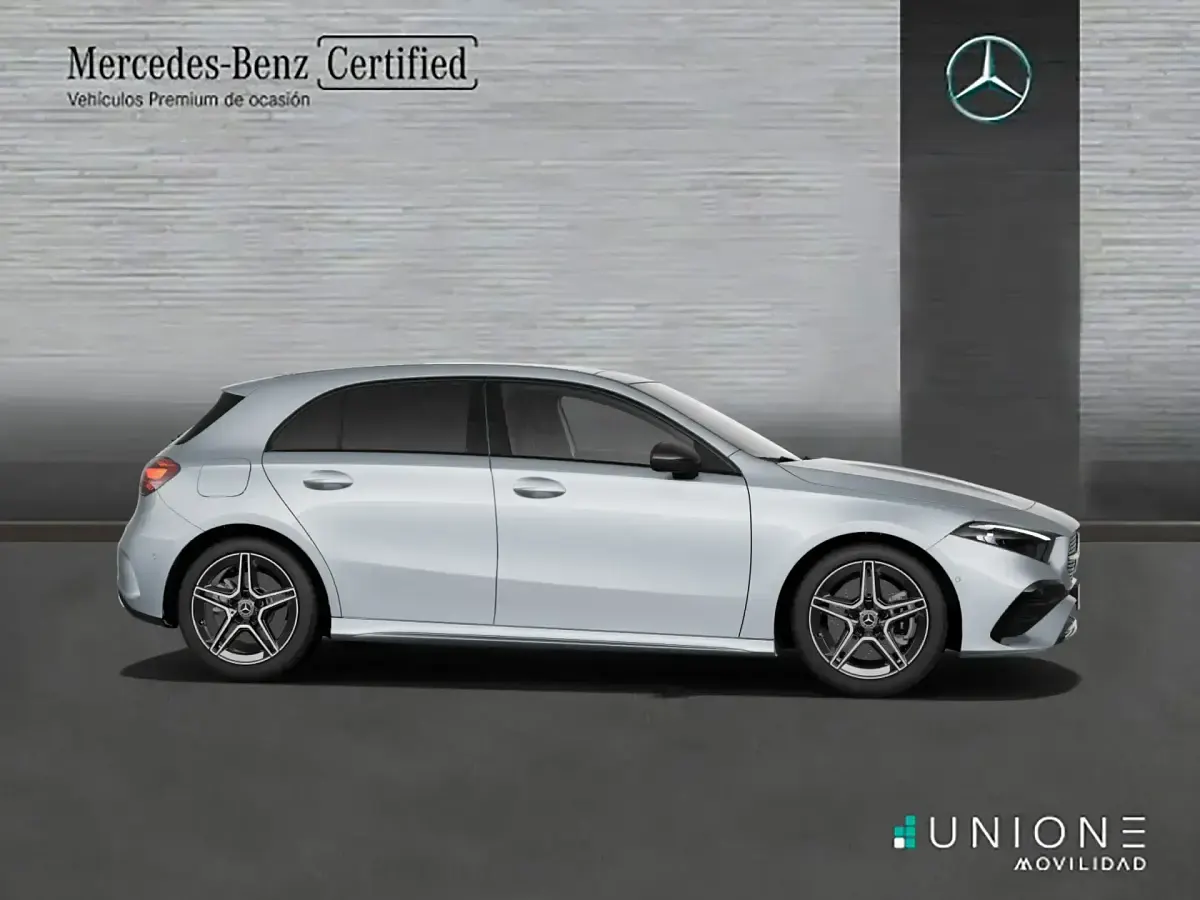 Usado Mercedes A250 163 CV (119 kW) 2025 Gris Berlina