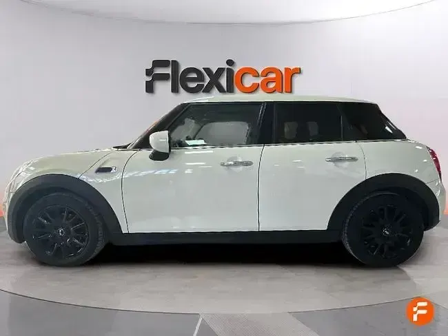 Usado Mini ONE 102 CV (75 kW) 2019 Beige Utilitario