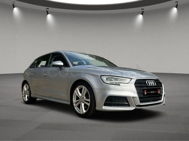 Usado Audi A3 S-Line 150 CV (110 kW) 2019 Gris / plata Berlina