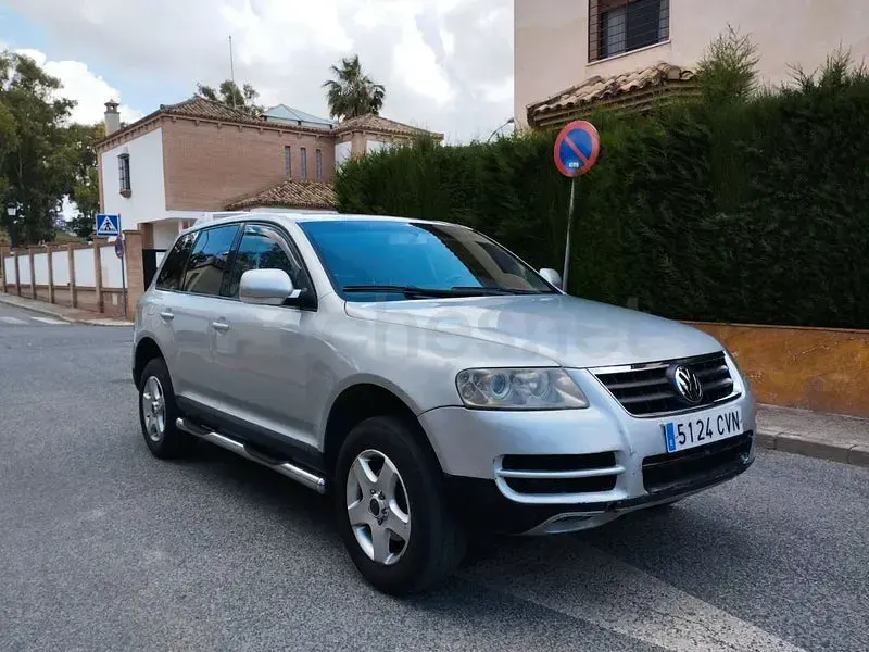 Usado VW Touareg R 174 CV (127 kW) 2005 Gris / plata SUV