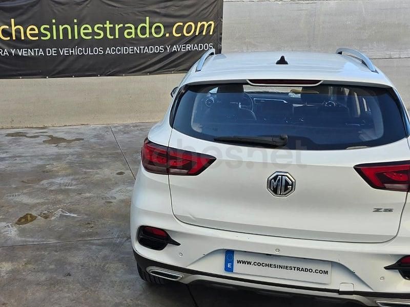 Usado MG ZS Luxury 106 CV (77 kW) 2022 Blanco SUV