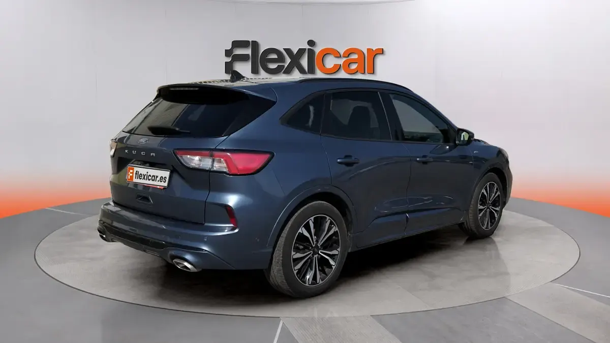 Usado Ford Kuga ST-Line 150 CV (110 kW) 2022 Azul SUV