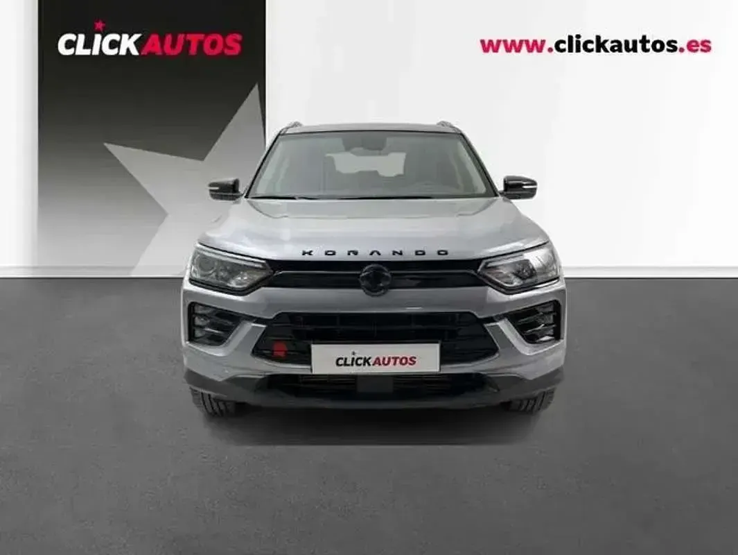 Usado SsangYong Korando 150 CV (110 kW) 2025 Gris SUV
