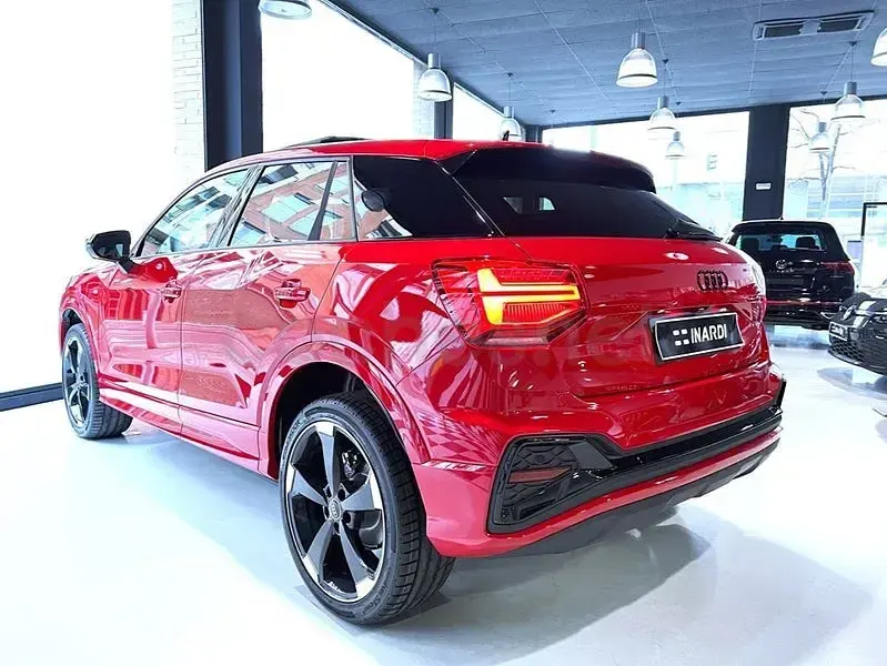 Usado Audi Q2 Comfort 150 CV (110 kW) 2024 Rojo SUV