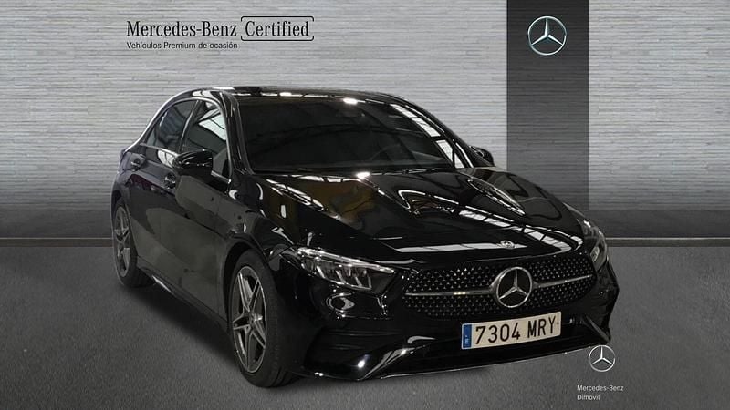 Usado Mercedes A180 116 CV (85 kW) 2024 Negro Berlina