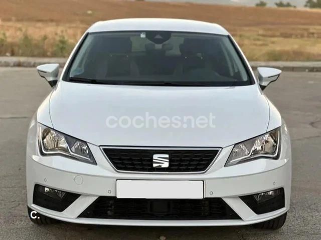Usado Seat Leon Style 115 CV (84 kW) 2019 Blanco Berlina