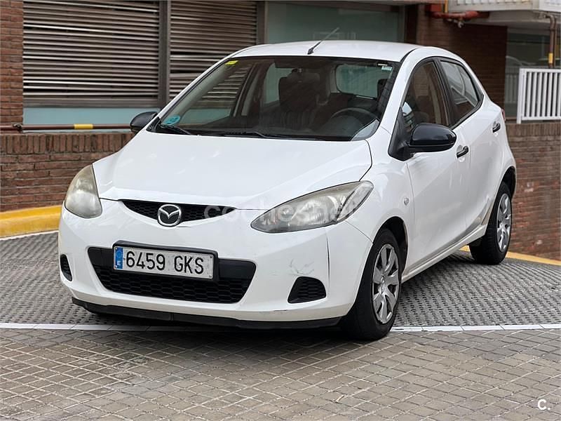 Usado Mazda 2 Active 75 CV (55 kW) 2009 Blanco Utilitario