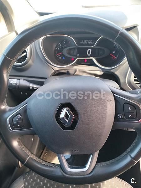 Usado Renault Captur Zen 90 CV (66 kW) 2018 Blanco SUV