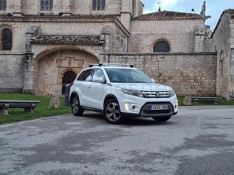 Usado Suzuki Vitara GLX 120 CV (88 kW) 2015 Blanco SUV