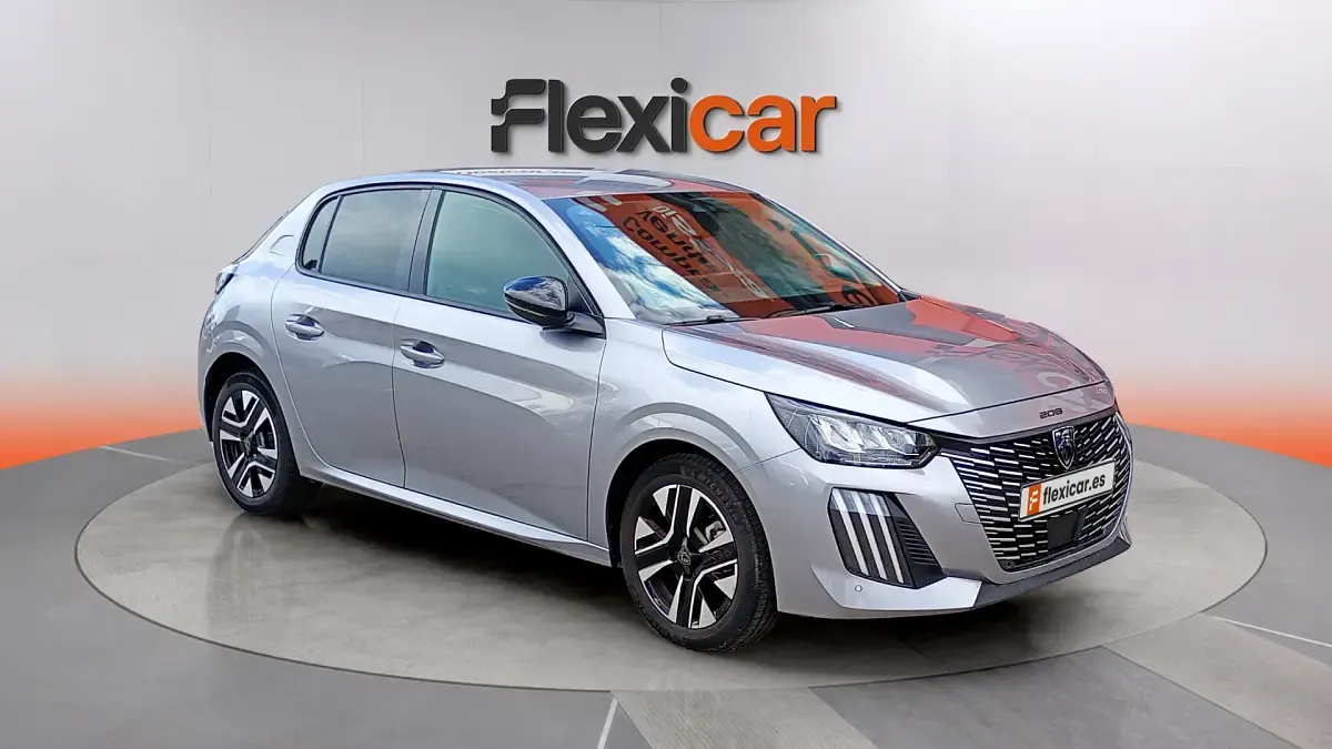 Usado Peugeot 208 Allure 101 CV (74 kW) 2025 Utilitario