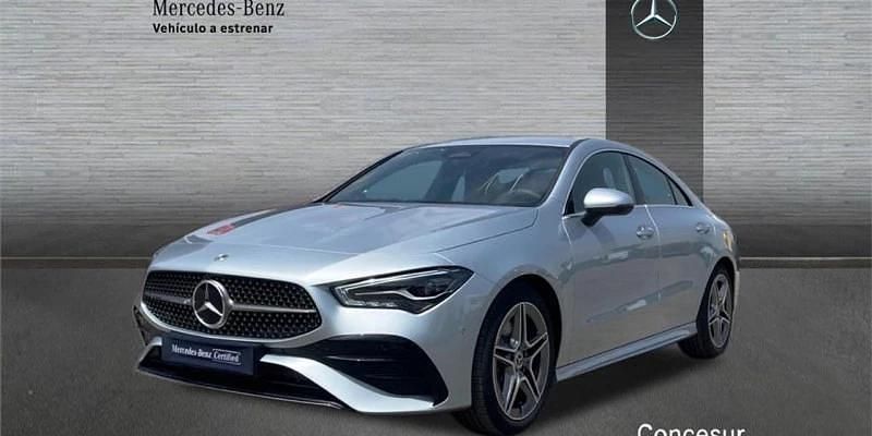 Plata Nuevo 2025 Mercedes CLA200 Berlina | 39.890 € (Precio justo) - Imagen 1/4