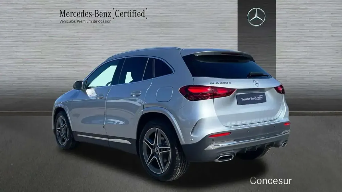 Usado Mercedes GLA200 136 CV (100 kW) 2025 Blanco SUV