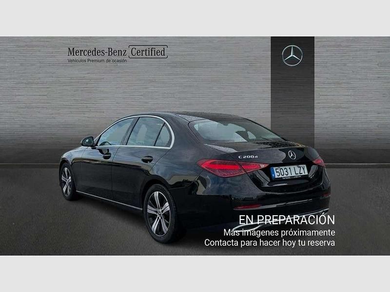 Usado Mercedes C200 163 CV (119 kW) 2022 Negro Berlina