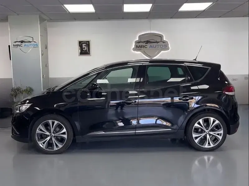 Usado Renault Scénic LIMITED 130 CV (95 kW) 2017 Negro Monovolumen