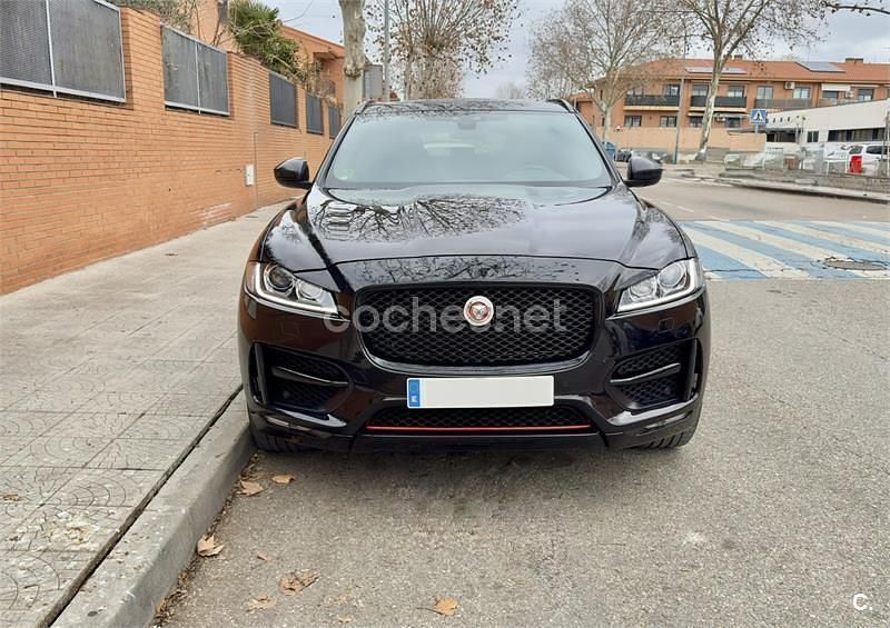 Usado Jaguar F-Pace R-Sport 180 CV (132 kW) 2019 Negro SUV
