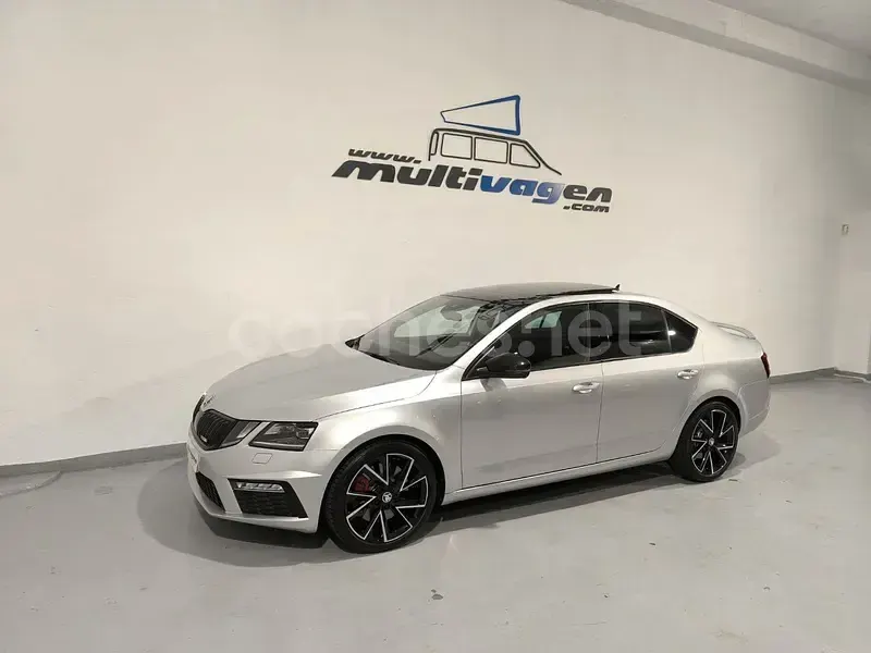 Usado Skoda Octavia RS 245 CV (180 kW) 2019 Gris / plata Berlina