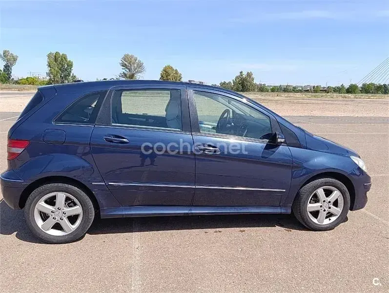 Usado Mercedes B150 95 CV (69 kW) 2007 Azul Monovolumen