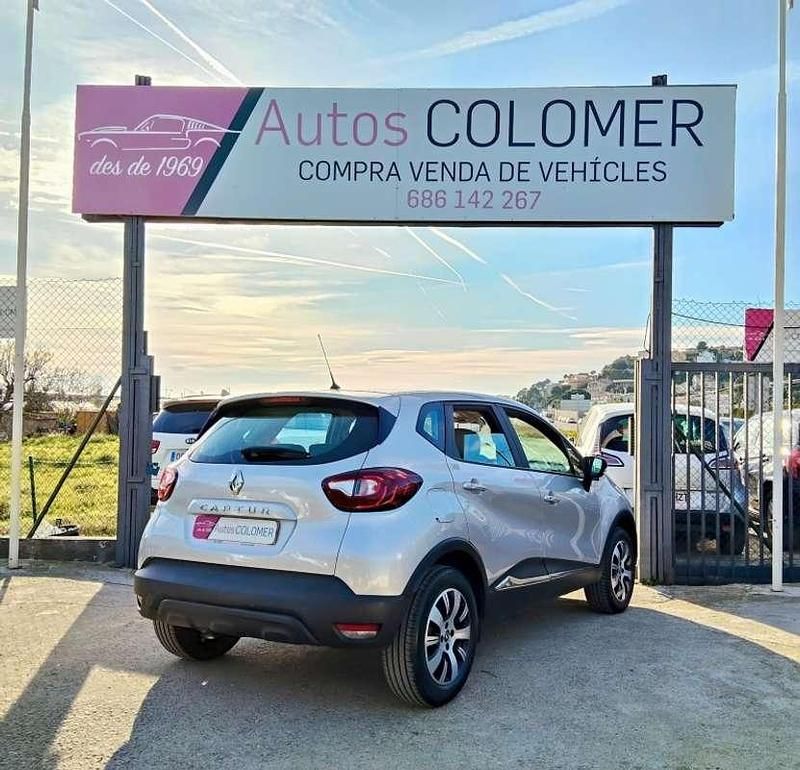 Usado Renault Captur Intens 90 CV (66 kW) 2018 Gris SUV