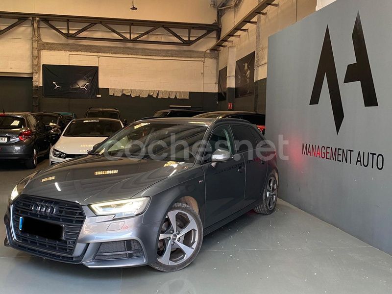 Gris / plata Usado 2017 Audi A3 Sportback S-Line Berlina | 20.800 € (Precio justo) - Imagen 1/4