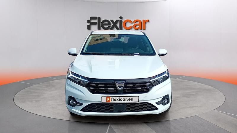 Usado Dacia Sandero Acces 67 CV (49 kW) 2022 Blanco Berlina