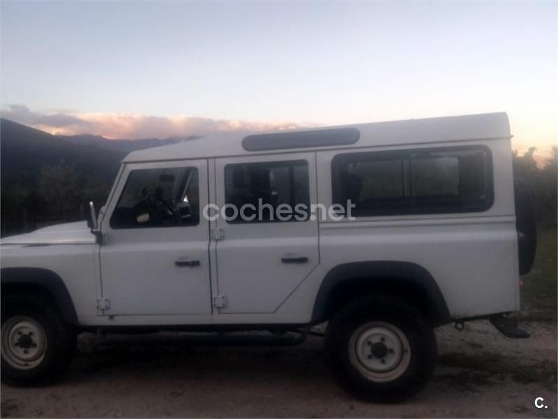 Usado Land Rover Defender S 122 CV (89 kW) 2007 Blanco Familiar