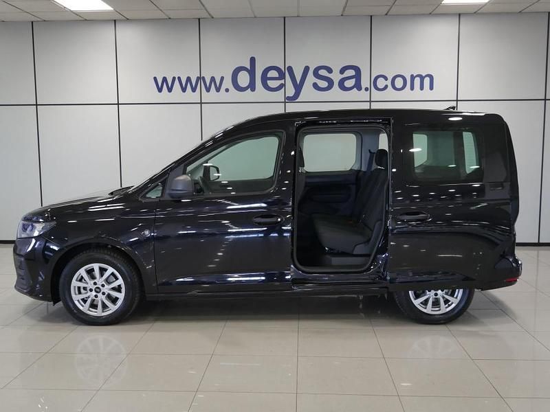 Usado Ford Tourneo Connect Trend 102 CV (75 kW) 2025 Negro Monovolumen