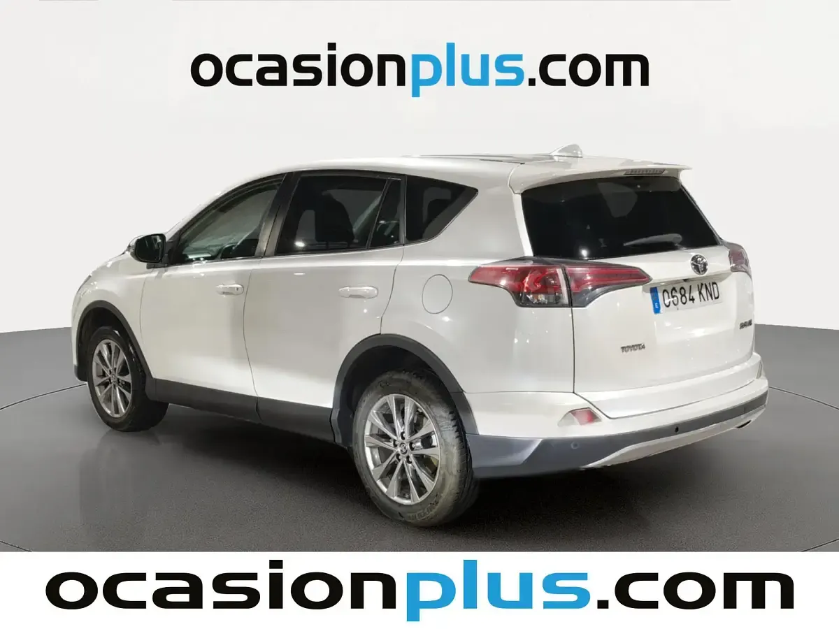 Usado Toyota RAV4 Advance 143 CV (105 kW) 2018 Blanco SUV