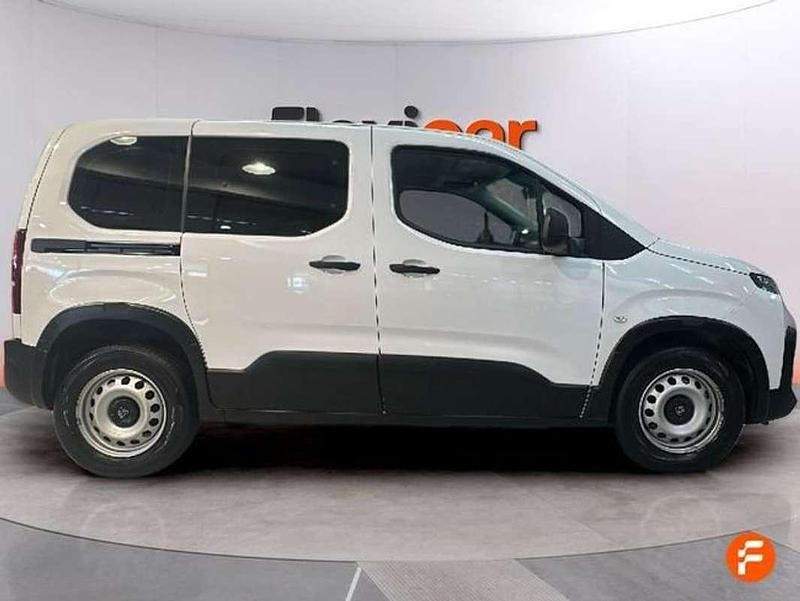 Usado Peugeot Rifter Business-Line 101 CV (74 kW) 2024 Blanco Monovolumen