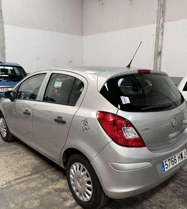 Usado Opel Corsa Selective 75 CV (55 kW) 2014 Utilitario