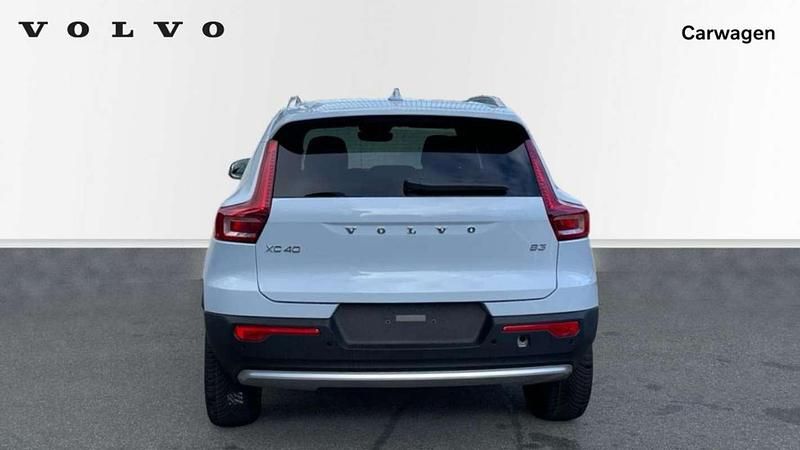 Nuevo Volvo XC40 Core 2025 Azul SUV