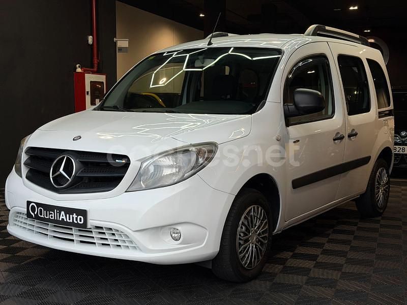 Usado Mercedes Citan 109 90 CV (66 kW) 2017 Gris / plata Familiar