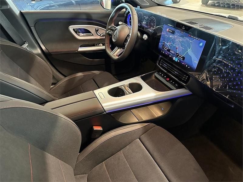 Nuevo Mercedes CLA 250+ 200 kW (272 CV) 2026 Blanco Berlina