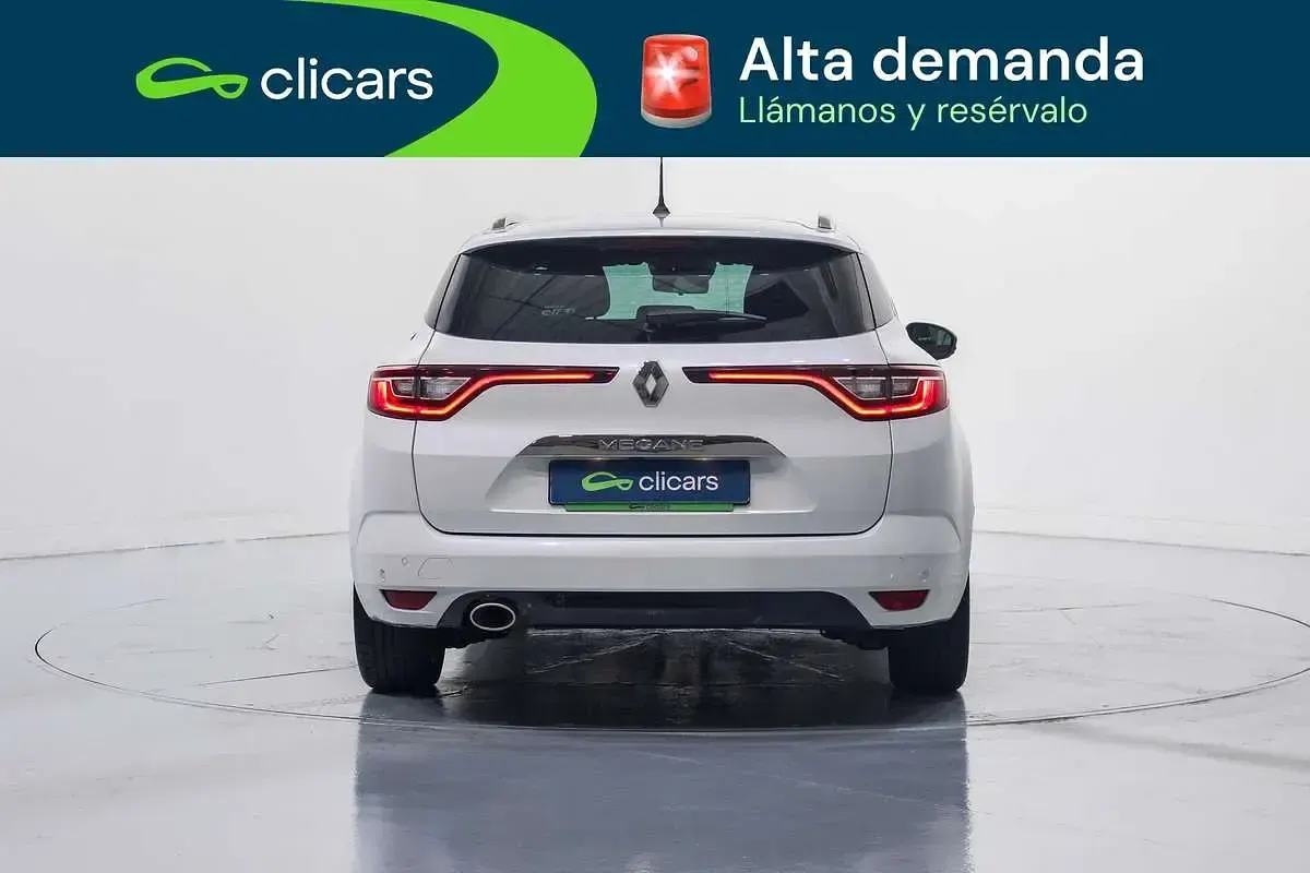 Usado Renault Mégane GrandTour Zen 140 CV (102 kW) 2019 Blanco Familiar