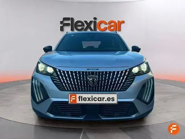Usado Peugeot 2008 Allure 130 CV (95 kW) 2024 Gris SUV