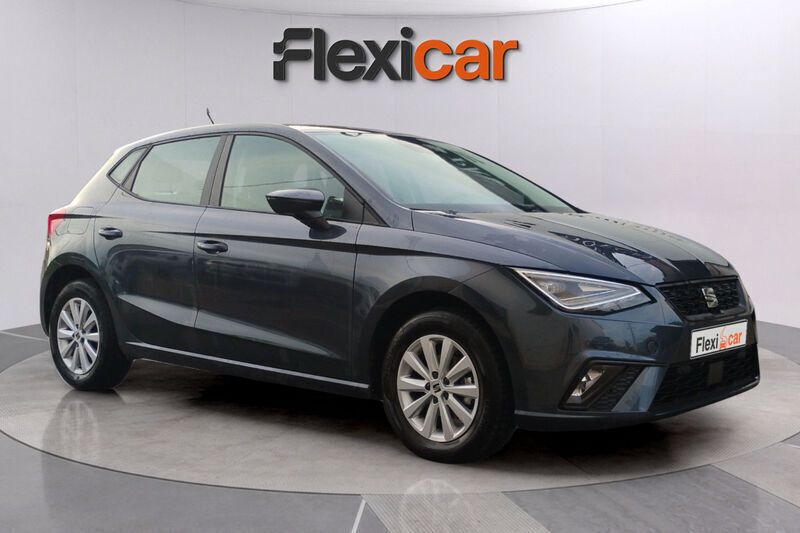 Gris Usado 2024 Seat Ibiza Style Berlina | 14.490 € (Precio justo) - Imagen 1/4