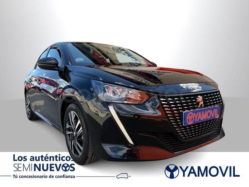 Usado Peugeot 208 Allure 100 CV (73 kW) 2023 Negro Utilitario