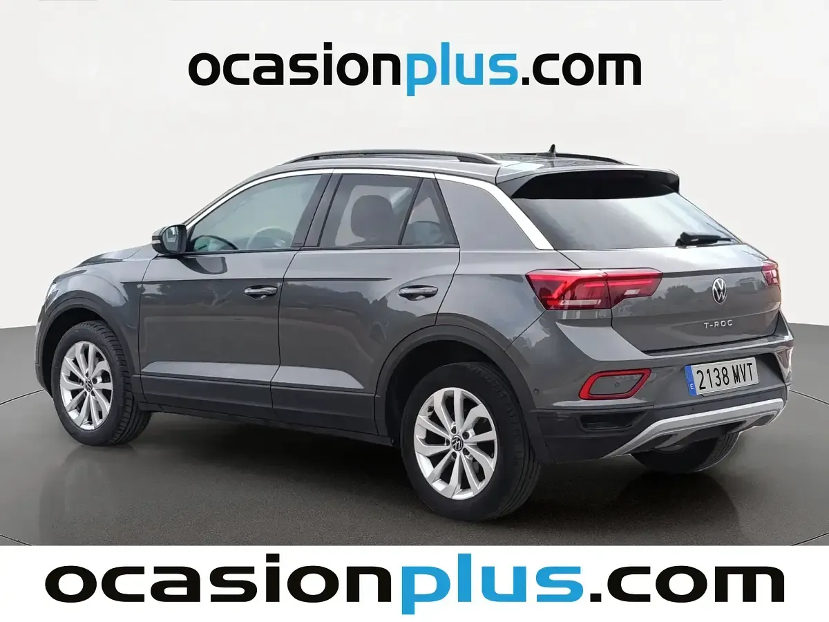 Usado VW T-Roc Life 115 CV (84 kW) 2024 Gris SUV