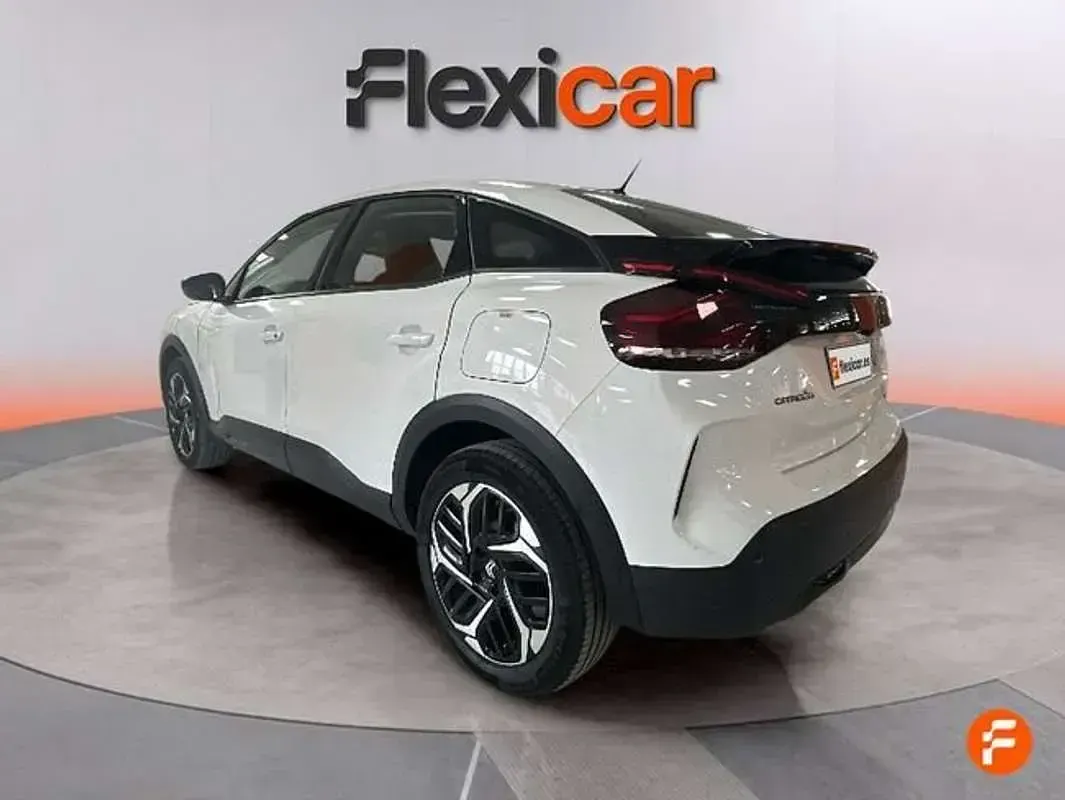 Usado Citroën C4 Feel 131 CV (96 kW) 2023 Blanco SUV
