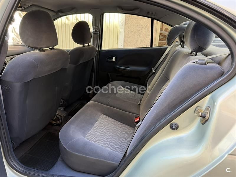 Usado Renault Mégane II Authentique 95 CV (69 kW) 2002 Verde Berlina