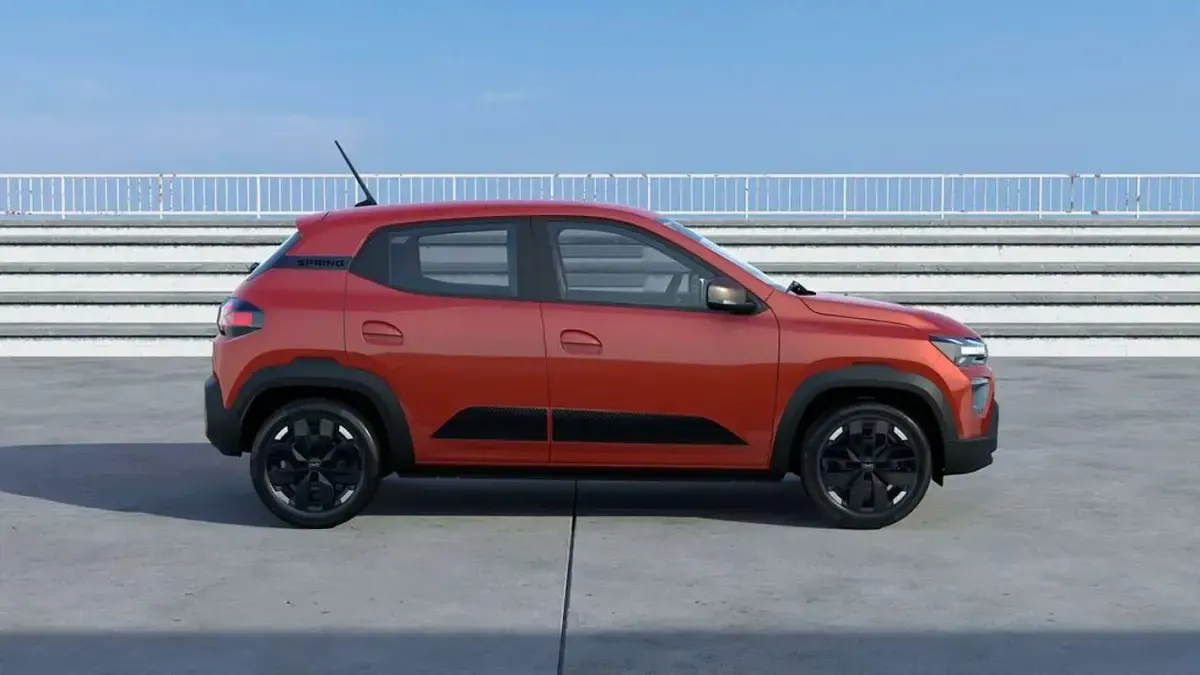 Usado Dacia Spring Extreme 47 kW (65 CV) 2025 Rojo Utilitario