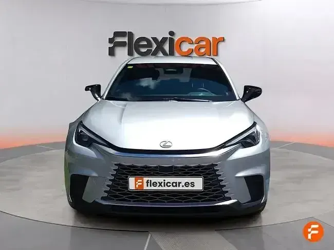 Usado Lexus LBX 136 CV (100 kW) 2025 Gris SUV