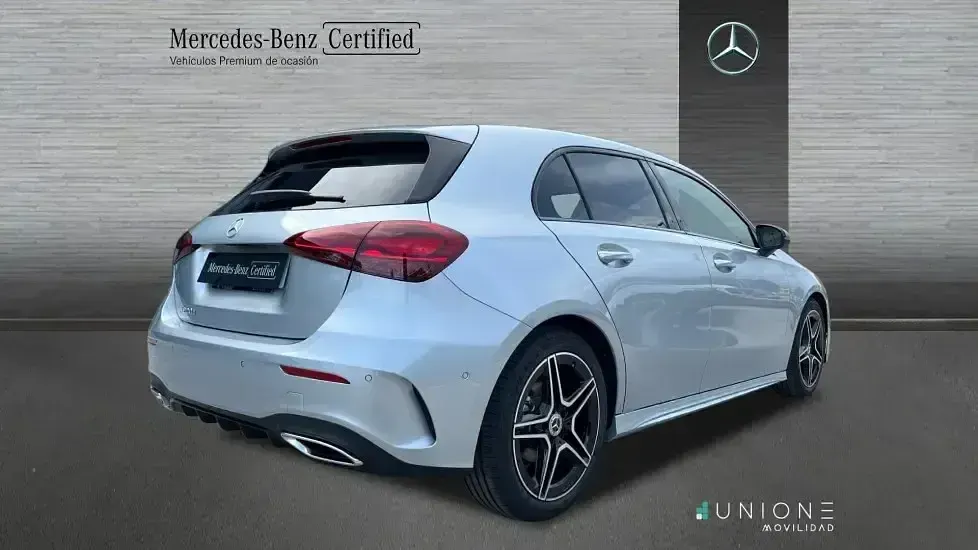 Usado Mercedes A200 150 CV (110 kW) 2025 Gris Berlina