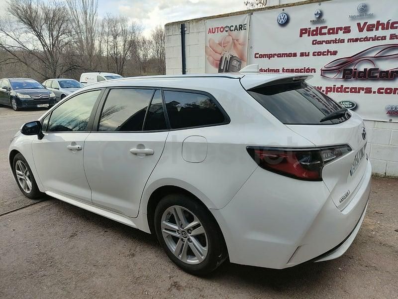 Usado Toyota Corolla Business Edition 122 CV (89 kW) 2021 Blanco Familiar