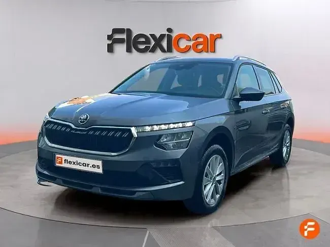 Usado Skoda Kamiq Selection 115 CV (84 kW) 2024 Gris SUV