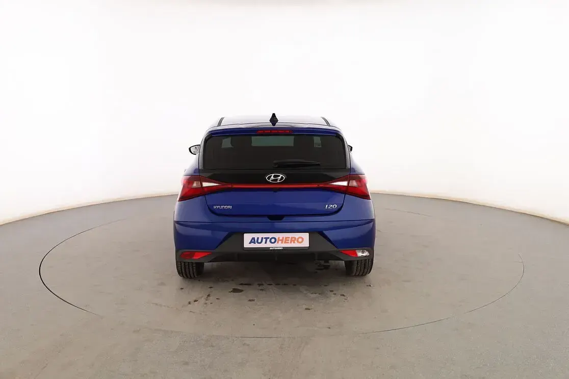 Usado Hyundai i20 84 CV (61 kW) 2022 Azul Utilitario