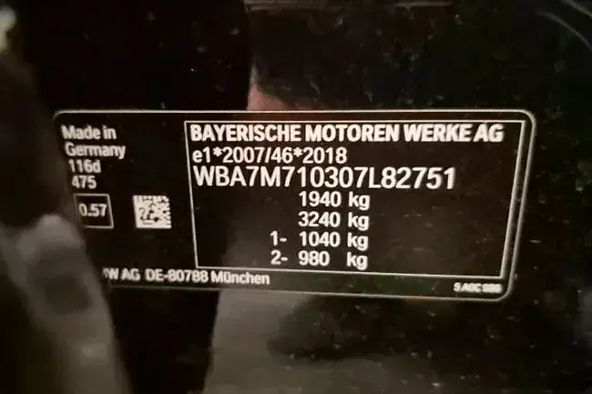 Usado BMW 116 116 CV (85 kW) 2022 Negro Utilitario